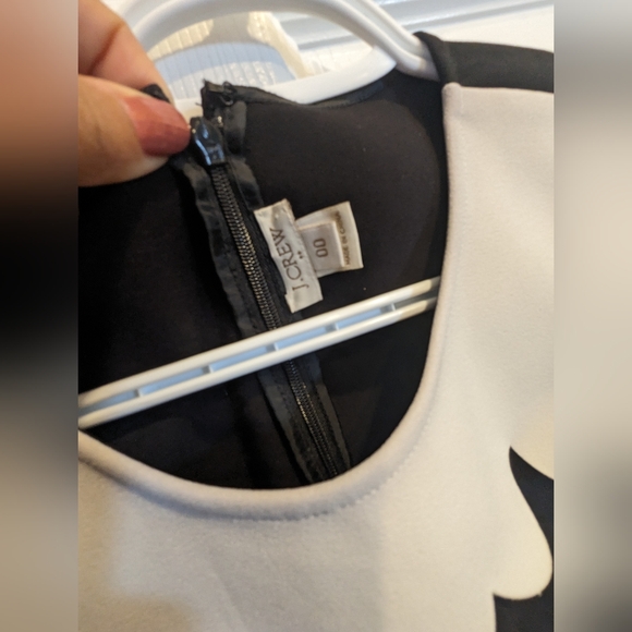 💙 JCREW 💙 Scalloped Vintage Black Dress - Picture 2 of 4